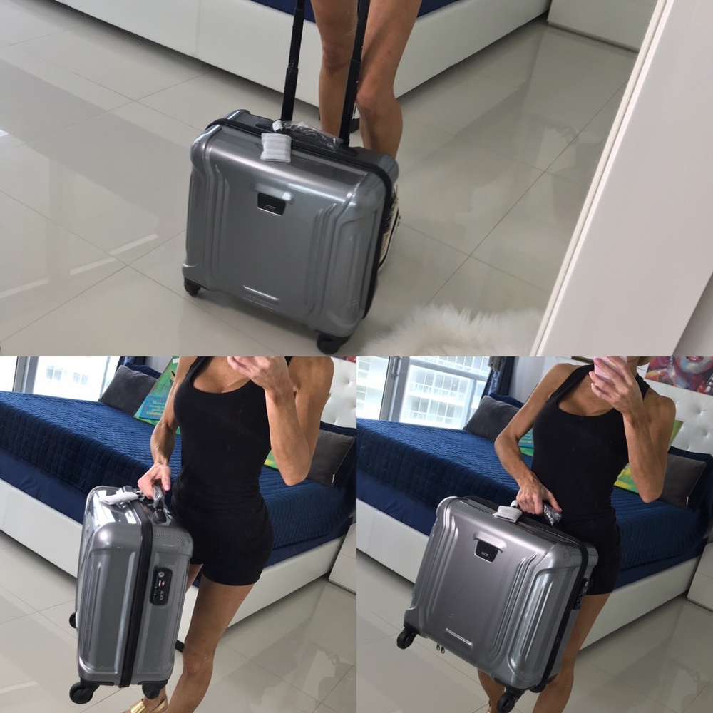 GORGEOUS TUMI COMPACT CARRY ON / HARDCASE (NWT) - Picture 2 of 8